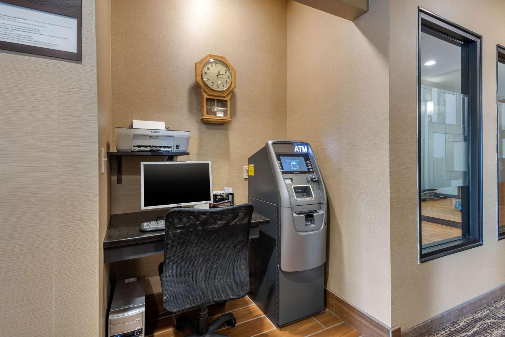 Comfort Inn Ellsworth - Bar Harbor Bagian luar foto