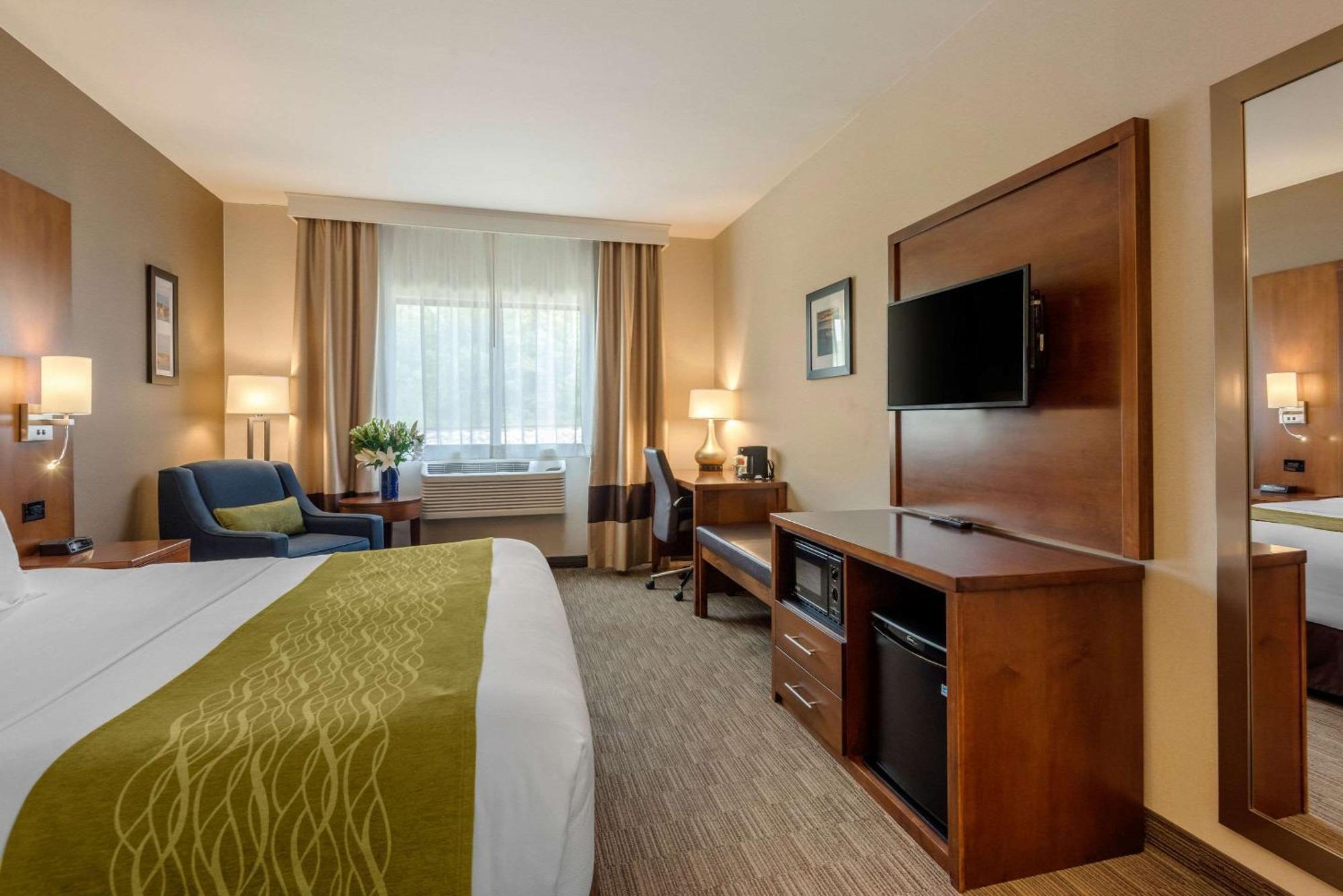 Comfort Inn Ellsworth - Bar Harbor Bagian luar foto