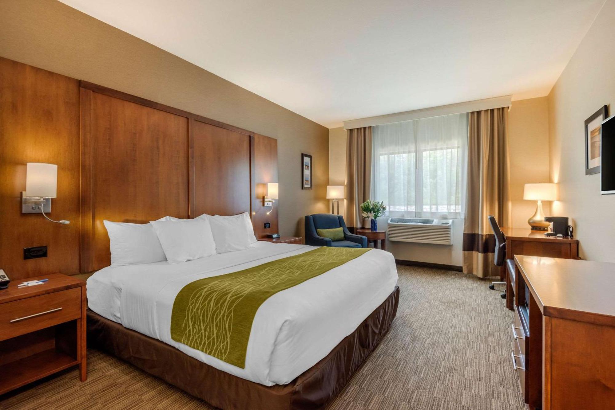 Comfort Inn Ellsworth - Bar Harbor Bagian luar foto