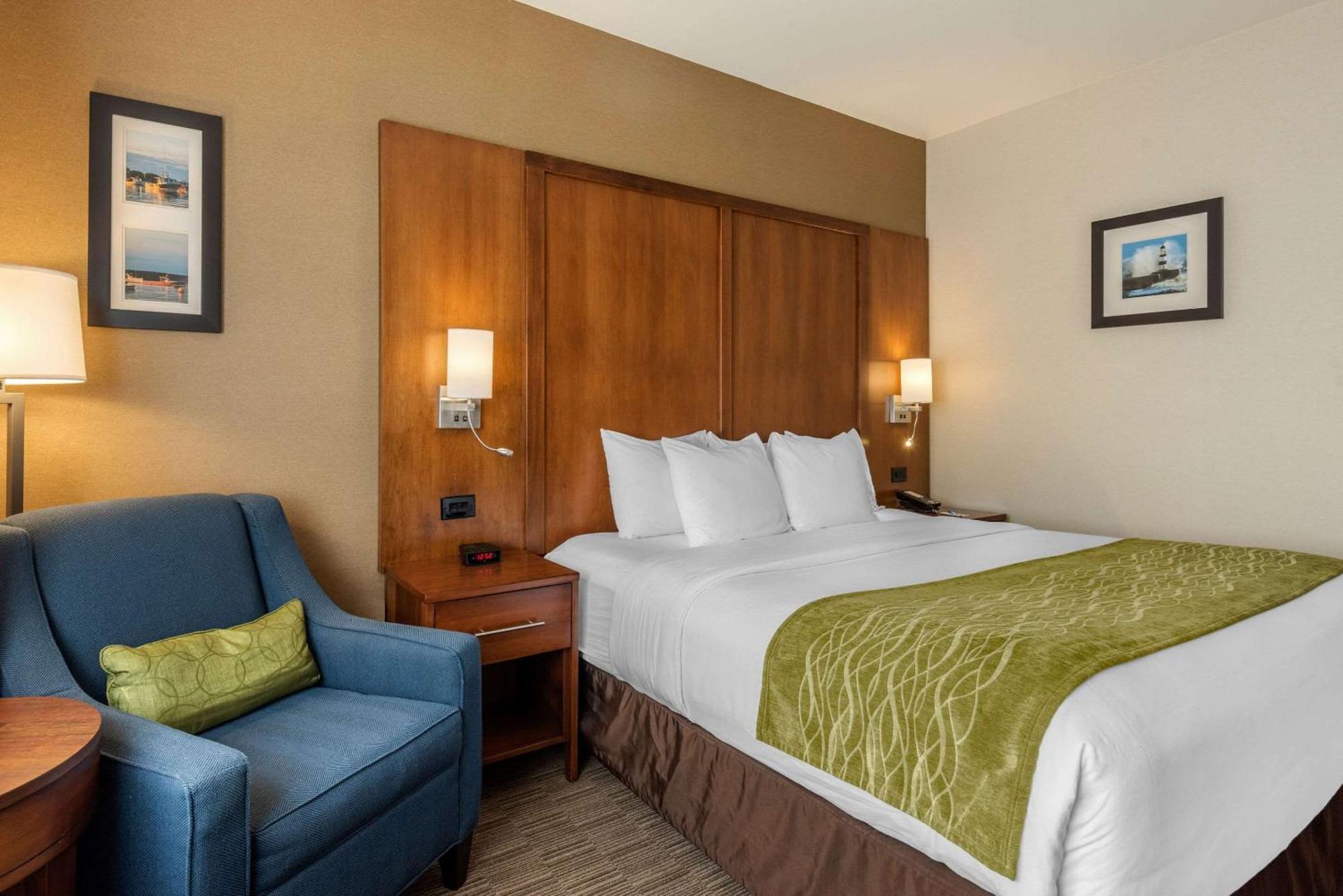 Comfort Inn Ellsworth - Bar Harbor Bagian luar foto