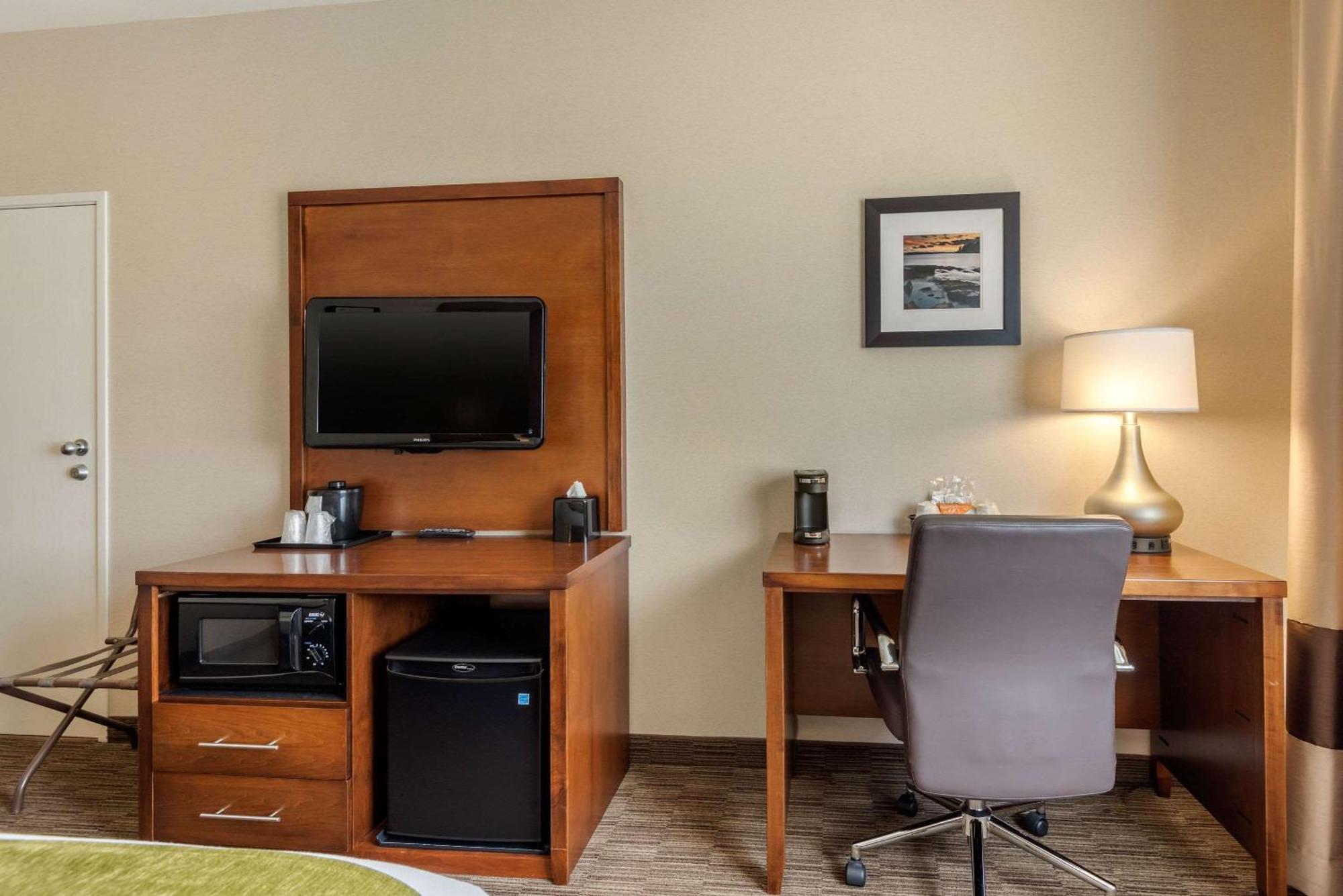 Comfort Inn Ellsworth - Bar Harbor Bagian luar foto