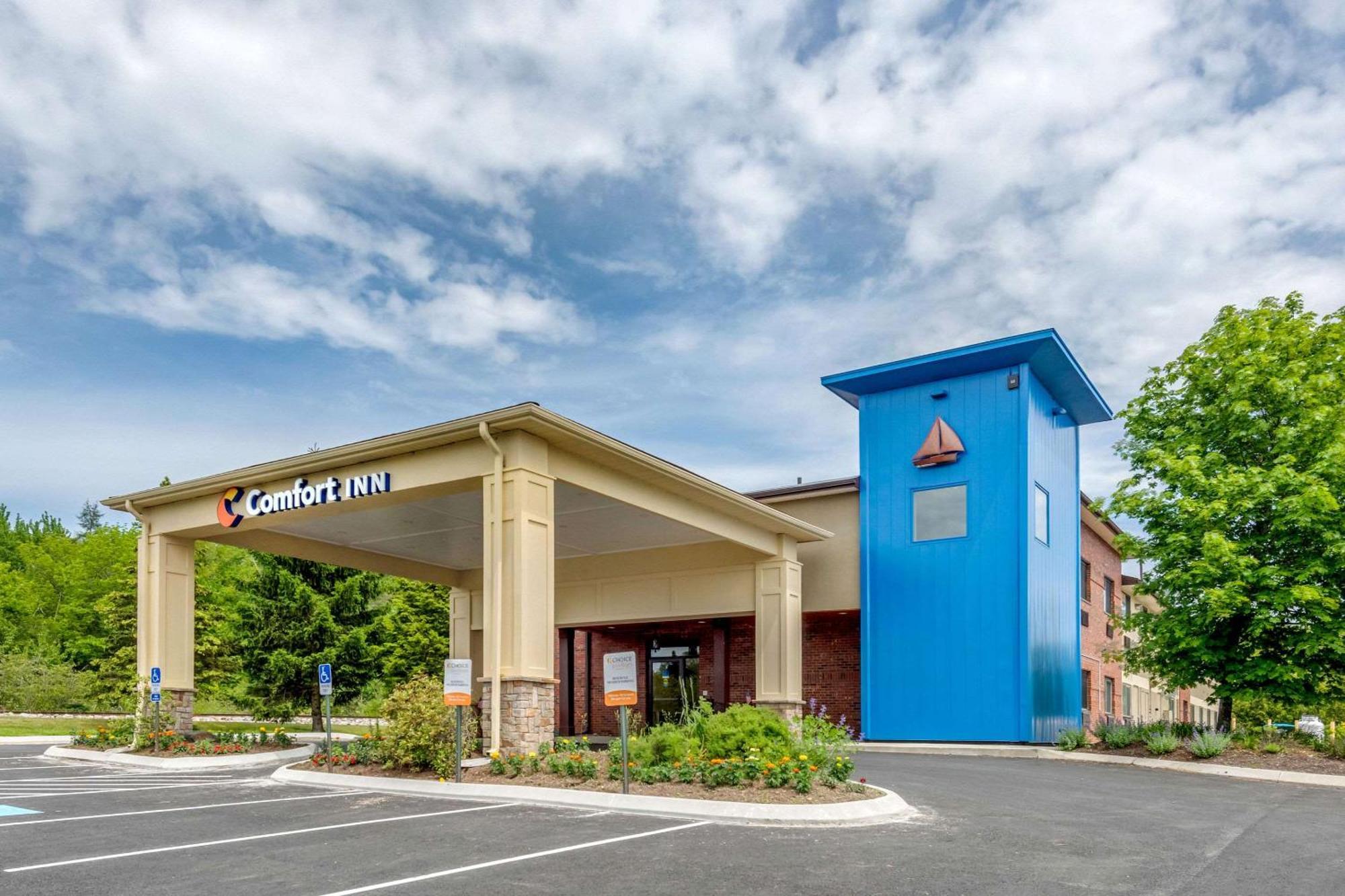 Comfort Inn Ellsworth - Bar Harbor Bagian luar foto