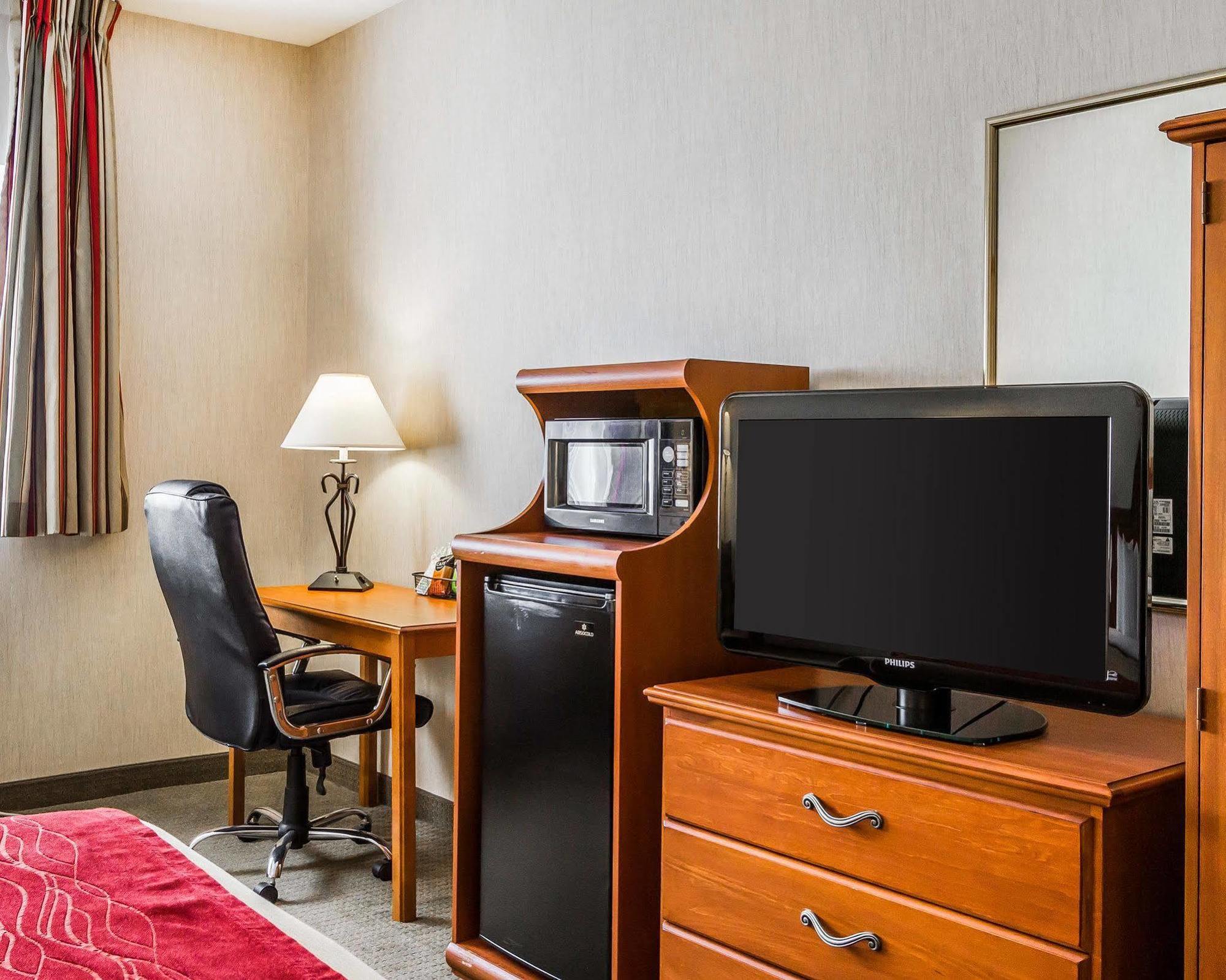 Comfort Inn Ellsworth - Bar Harbor Bagian luar foto